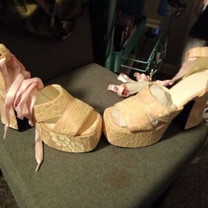 Elegant Pink Lace Platform Heels